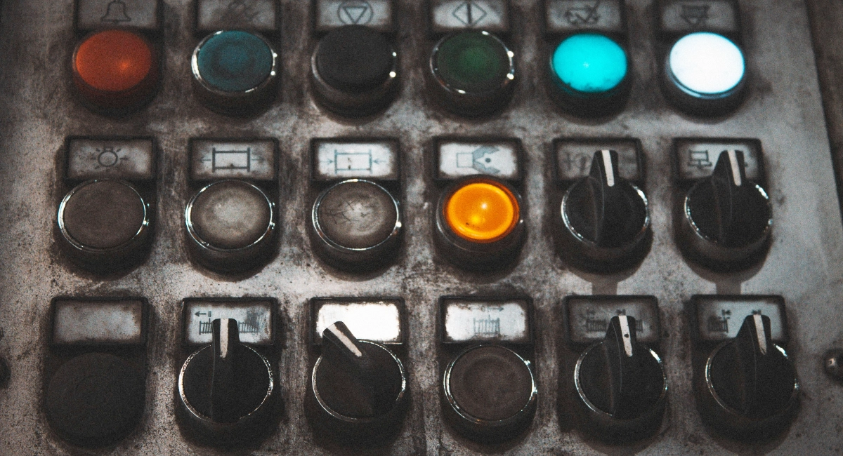 images/blog/automated-testing-in-ecommerce/cover.webp